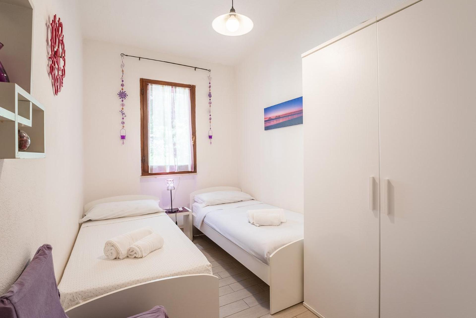 Purple House, 30M To Beach พูลา ภายนอก รูปภาพ